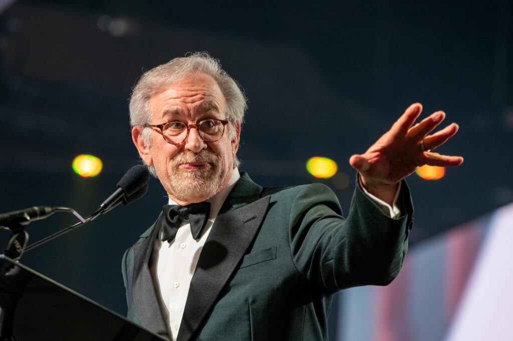 steven-spielberg-speaks-during-awards-ceremony